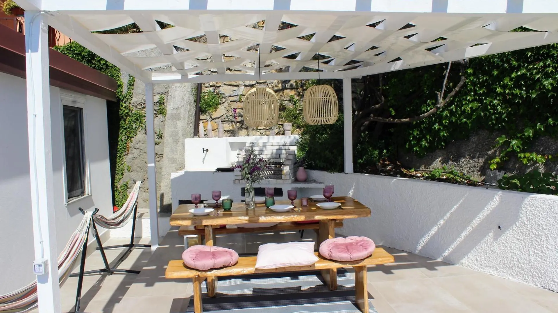 Conca Verde: Beachfront Villas with Private Jacuzzis Andora Italy