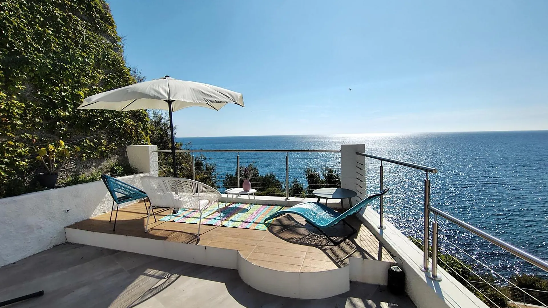 Conca Verde: Beachfront Villas with Private Jacuzzis Andora Italy